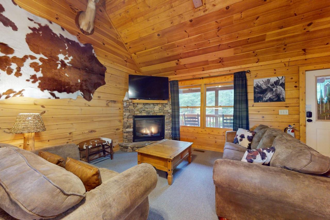Moose Tracks Lodge Пиджен Фордж Екстериор снимка